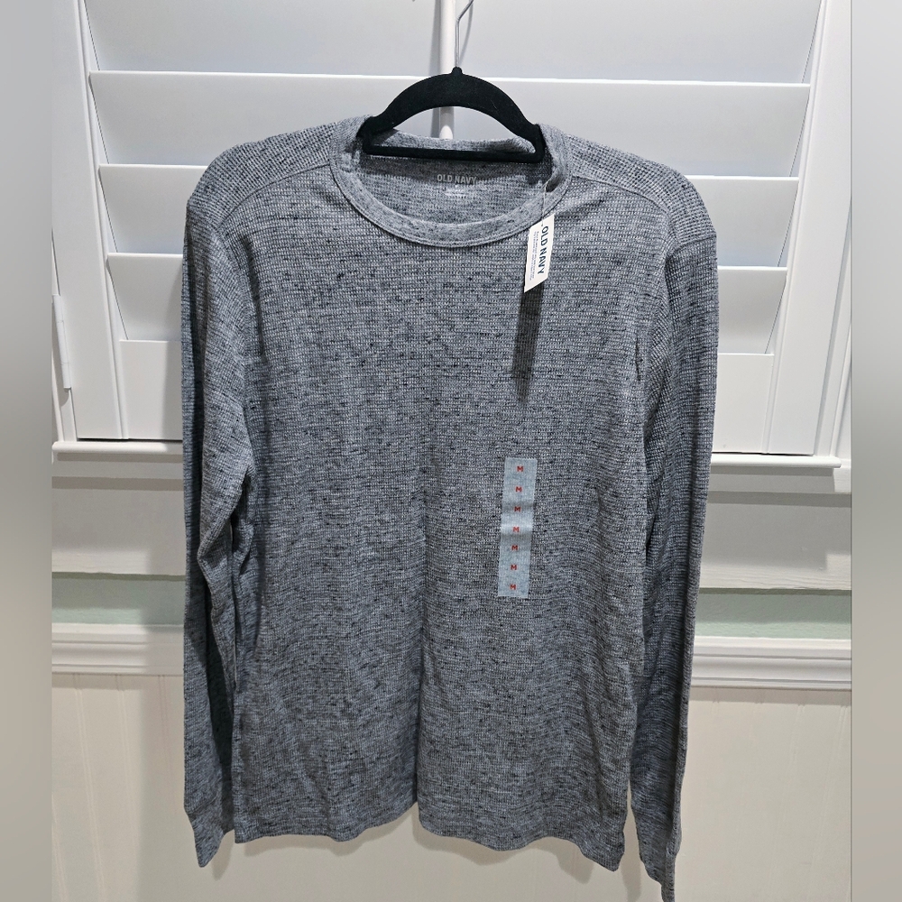 Old Navy Men's Charcoal Long Sleeve Tee